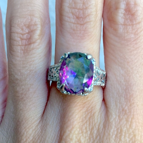 ❤️Stunning Mystic Stone Ring Size 7 - Picture 2 of 5
